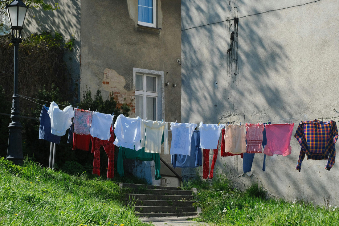 Laundry Sheets vs Liquid Detergent: Which Cleans Better?